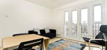 3 bed flat to rent