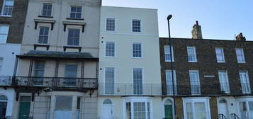 2 bed flat to rent