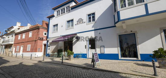 Apartamento T1+1 no centro histórico da Ericeira