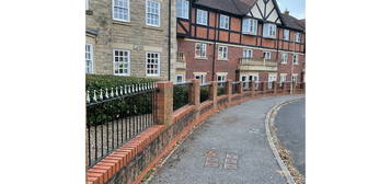 Flat to rent in Fenby Gardens, Scarborough YO16