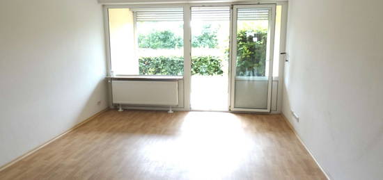 2 ZKB mit Terrasse und Garage, sofort frei