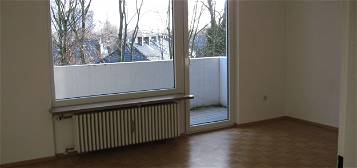 Exclusive, gepflegte 2-Zimmer-Wohnung mit Balkon und Einbauküche in Bogenhausen, München