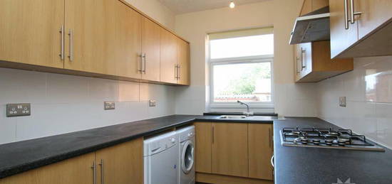 5 bedroom ground floor flat