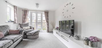 2 bed flat for sale