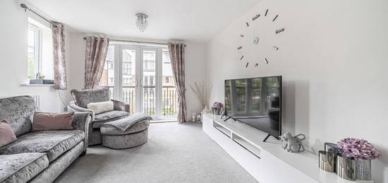 2 bed flat for sale