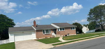 2501 Province Rd, Reading, PA 19610