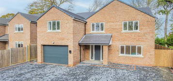 5 bedroom detached house for sale