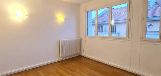 Location appartement 1 pièce 37 m²