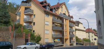 Attraktive Zweiraumwohnung mit großem Balkon, Fußbodenheizung und Tiefgaragenstellplatz