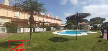 Chalet pareado en venta en Costa Ballena - Largo norte