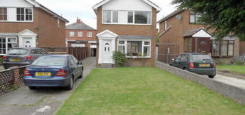 3 bed detached house to rent