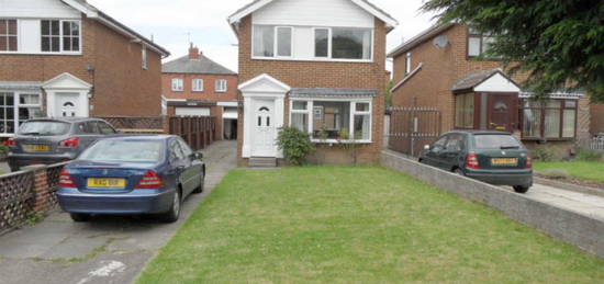 3 bed detached house to rent