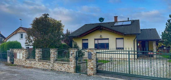 Rodinný dům, 91 m² + 569 m² pozemek, Odbojáře Josefa Fischera, Bdeněves