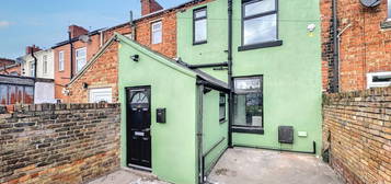 3 bed terraced house to rent