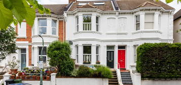 Terraced house to rent in Newtown Road, Hove BN3