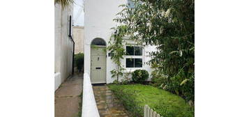 2 bed terraced house to rent