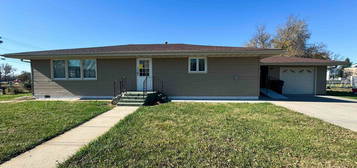 615 13th Ave, Franklin, NE 68939