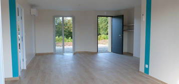 Maison individuelle neuve, très lumineuse, au calme, 85m², plain pied, 3 Chambres, Garage, Terrasse, Vue Panoramique exceptionnelle, 2 Parking LIBRE au 02/01/2025