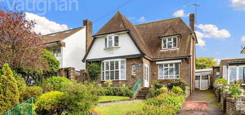 3 bed detached house for sale