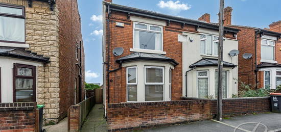 Semi-detached house to rent in Crocus Street, Kirkby-In-Ashfield, Nottingham NG17