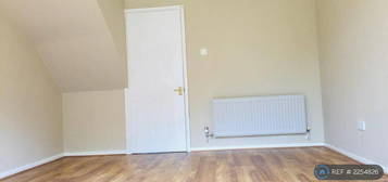 2 bedroom terraced house