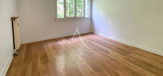 Appartement de 50 m², 3 Pièces, 2 Chambres à Saint Germain Les Arpajon