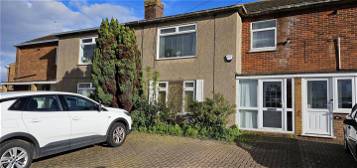 Flat to rent in Station Approach Road, Ramsgate CT11