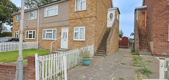 2 bed maisonette for sale