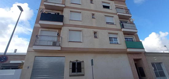 Apartamento en venta en Mariano Montesinos, 28, Jerónimo y Avileses