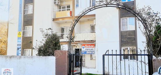 Çiğli Site İçinde Satılık Daire