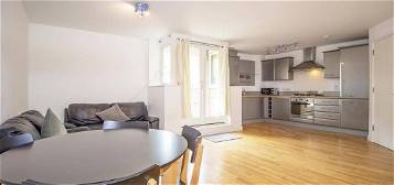 Flat to rent in Hackney Road, Shoreditch E2