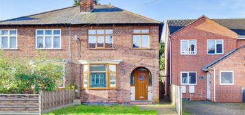 3 bed semi-detached house for sale