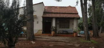 Chalet en A Las Afueras