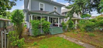 1726 SE Mulberry Ave, Portland, OR 97214