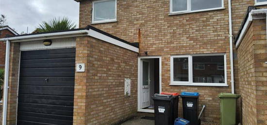 3 bedroom end of terrace house