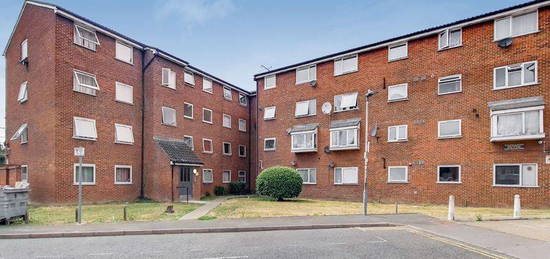 2 bed flat to rent