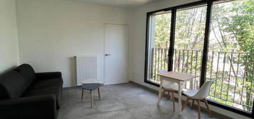 Location - Appartement - 1 pièce + cuisine - 26,30 m² -