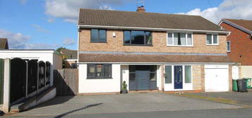 3 bedroom semi-detached house for sale