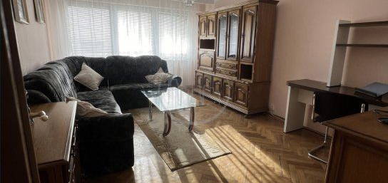 Apartament 3 camere cu balcon si debara 80 mpu Mihai Viteazu