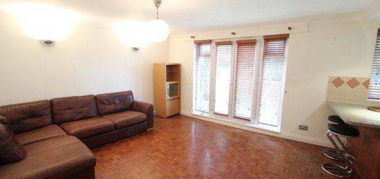 2 bed flat to rent