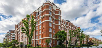 Flat to rent in Grove End House, Grove End Road, London NW8