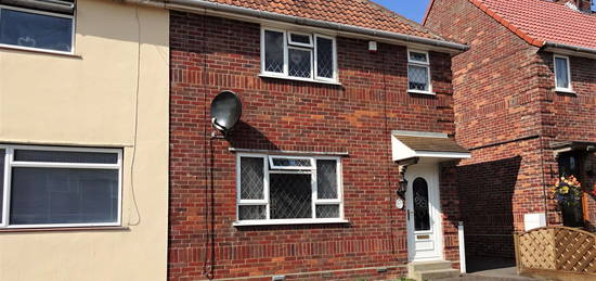 3 bed semi-detached house for sale