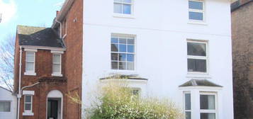 1 bedroom ground floor flat