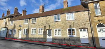 5 bedroom terraced house for sale