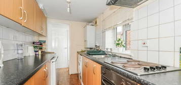 4 bedroom terraced house