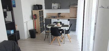 Studio  à vendre, 1 pièce, 33 m², Étage 1/3