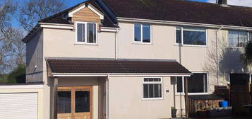 4 bed semi-detached house for sale