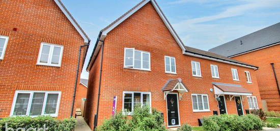 3 bedroom semi-detached house for sale