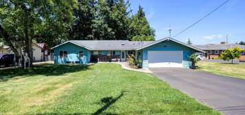 22023 NE Couch St, Gresham, OR 97030