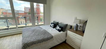 4 bedroom flat share